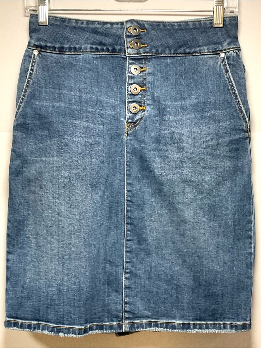 Prana Aubrey Denim Skirt-Size 4- 5 Button Closure Medium Wash Stretch Jean Skirt